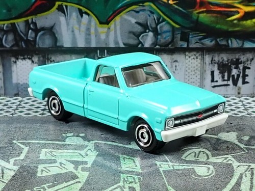 MATCHBOX / 1968 Chevrolet C10 (Turquoise). - Picture 3 of 6