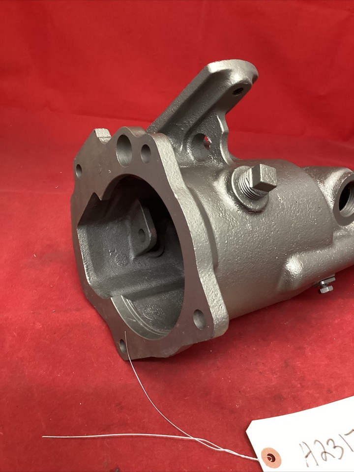 WARNER R10F1 O/D OVERDRIVE TRANSMISSION TAIL SHAFT HOUSING eBay