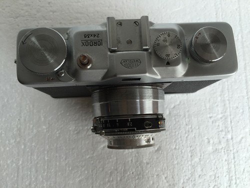 Leidolf Wetzlar Lordox 24x36 fotocamera pellicola Prontor-SVS con custodia - NON TESTATA - Foto 4 di 12