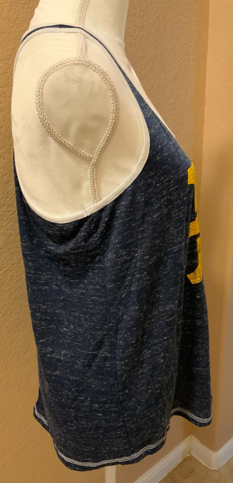 Picture 2 of 27
