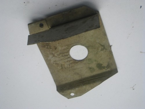1968 POLARIS COLT DELUXE 372CC ENGINE SUPPORTING BRACKET MOUNT PLATE - Picture 3 of 4