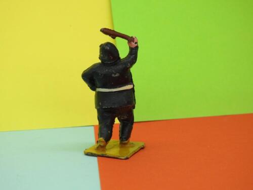 CHARBENS VINTAGE 1930s LEAD MIMIC CIRCUS SERIES CLOWN POLICEMAN PRE WAR VERSION - Picture 5 of 8