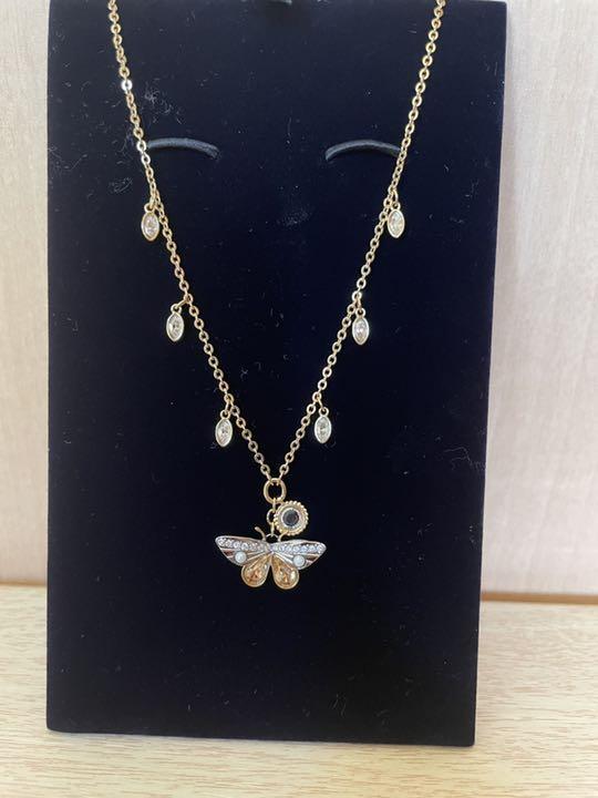 SWAROVSKI スワロフスキー　昆虫 蝶 MAGNETIC ネックレス Swarovski Butterfly Magnetic Necklace | eBay