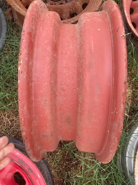 15 inch artillery wheel 6 lug chevrolet chevy gm fleetline deluxe low rider 1938 - Image 2 of 2