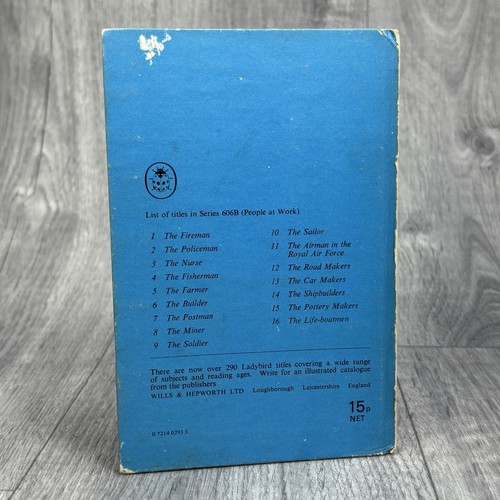 Ladybird Book The Life-Boat Men Series 606B People at Work Vintage 1st Edition - Foto 2 di 17