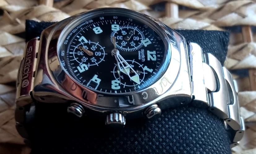 Reloj Swatch 1998 Irony Hecho en Suiza 4 Joyas Cronógrafo Esfera Luminosa y Manecillas Foto 2 de 4