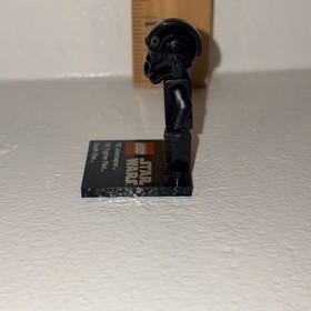 LEGO Star Wars Imperial Tie Fighter/Bomber Pilot Minifigure sw0457 (Set 75008)