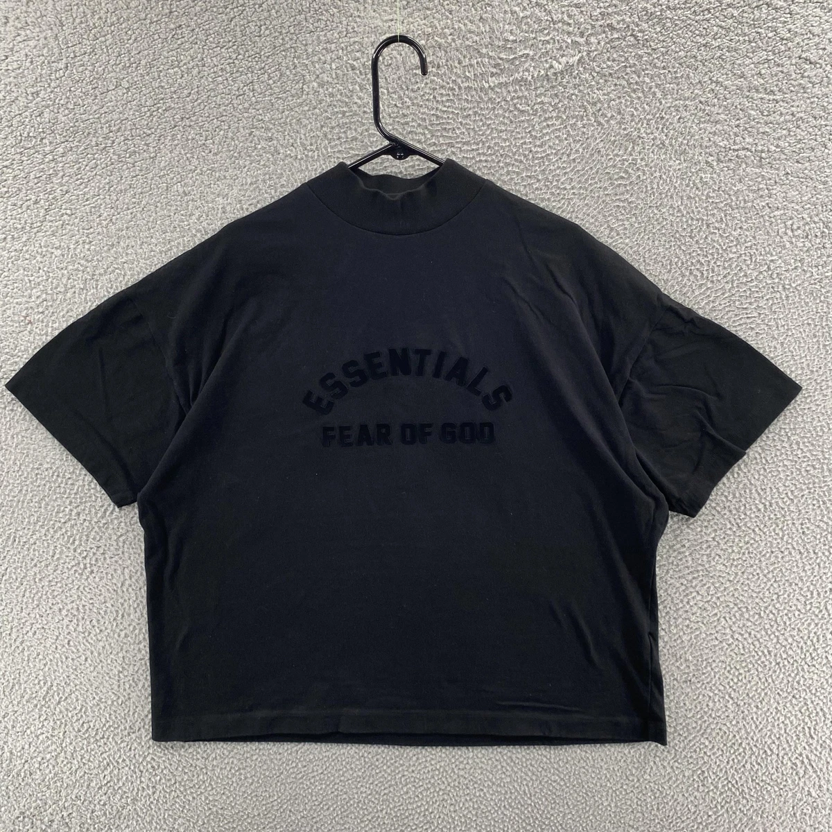 Fear of God Essentials T-shirt à col montant avec logo en coton noir (Vendu) - Joli Closet