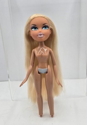 Bratz- Forever Diamondz- Cloe Doll-nude
