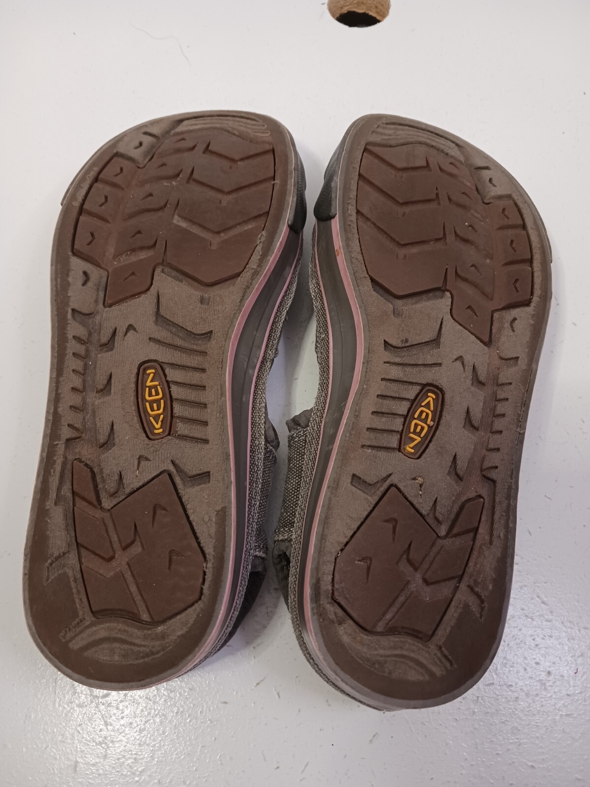 Sandali sportivi Keen da donna 9 5 Whisper grigio rosa escursionismo