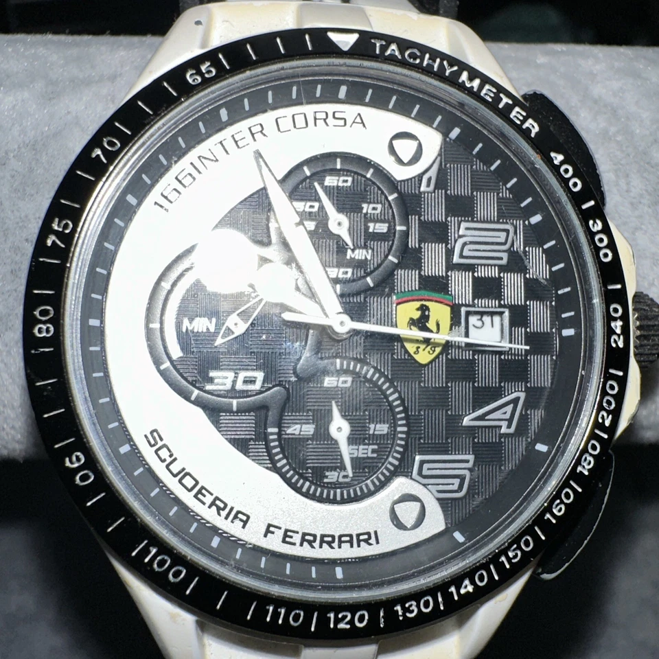 Reloj para hombre 44MM Scuderia Ferrari Diver cronógrafo carreras correa de silicona blanca Foto 2 de 4