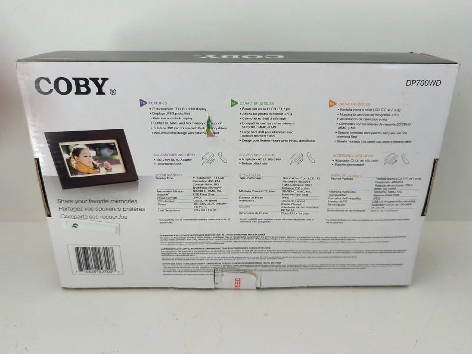 COBY 7" WIDESCREEN DIGITAL PHOTO FRAME~~DP700~~Faux Wood L9 - Image 2 of 4