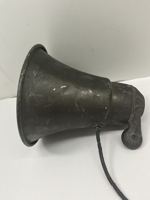 Vintage University Sound Loud Speaker Model 78247