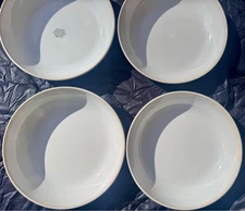 8.5” pasta bowls - set of 4 - New in Box