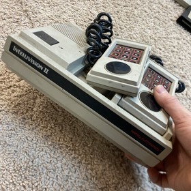 Mattel Intellivision II 5872 Video Game Console System w/ Controllers Untested