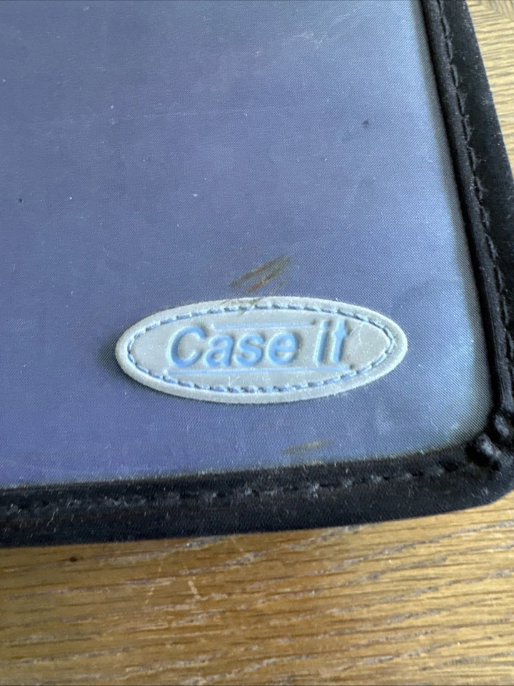 Vintage Case-It 24 Disc CD/DVD/videogame Holder Blue Soft Album Case for Travel - Image 3 of 4