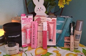 NEW Maybelline 9 Pc Mixed Makeup Bundle + Bag