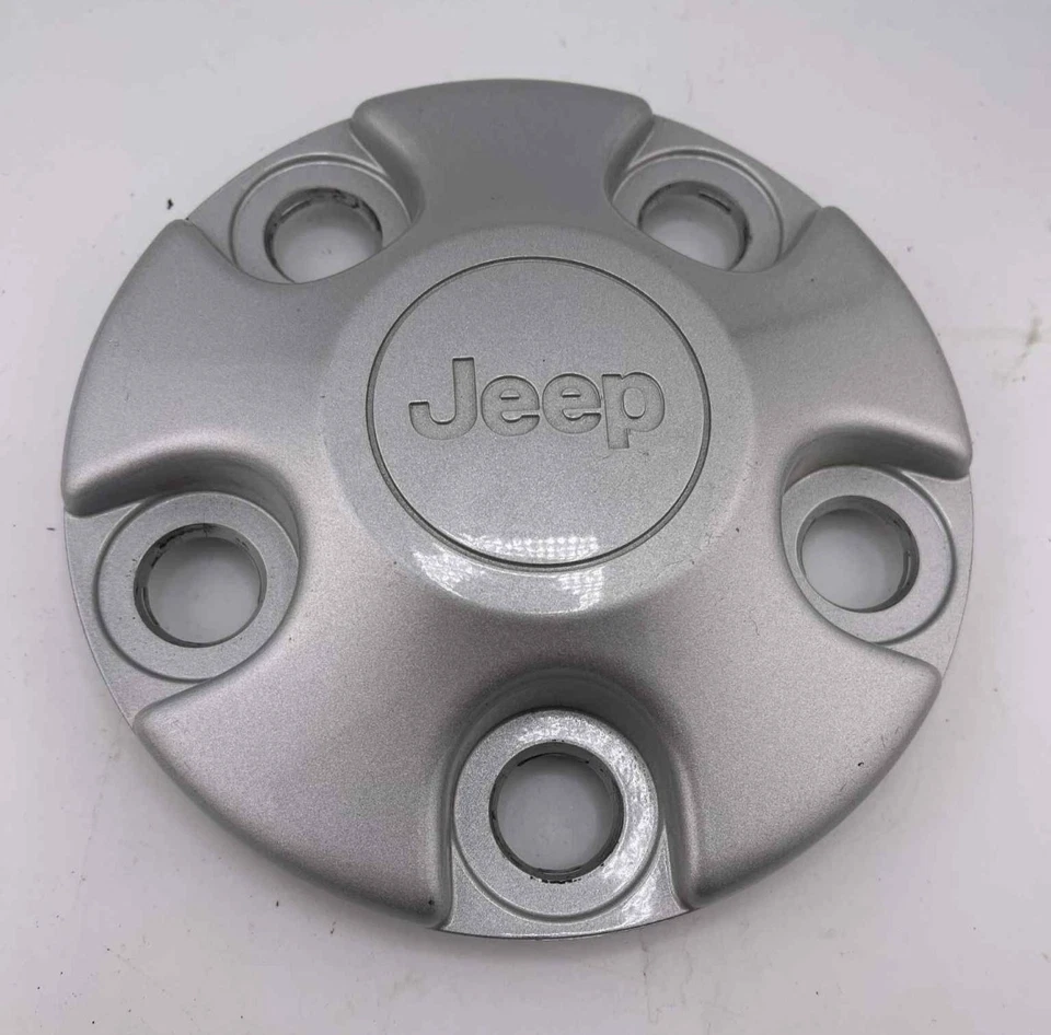 2007 - 2017 JEEP WRANGLER SILVER CENTER CAP SET OF 4 FACTORY OEM 1AH90TRMAC - Image 3 of 4