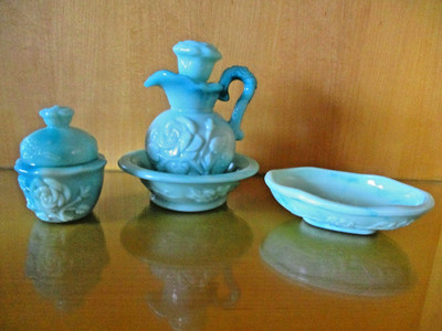 AVON JADEITE TEAL GLASS VANITY/BATH SET~POWDER SACHET JAR/SOAP DISH/PITCHER/BOWL