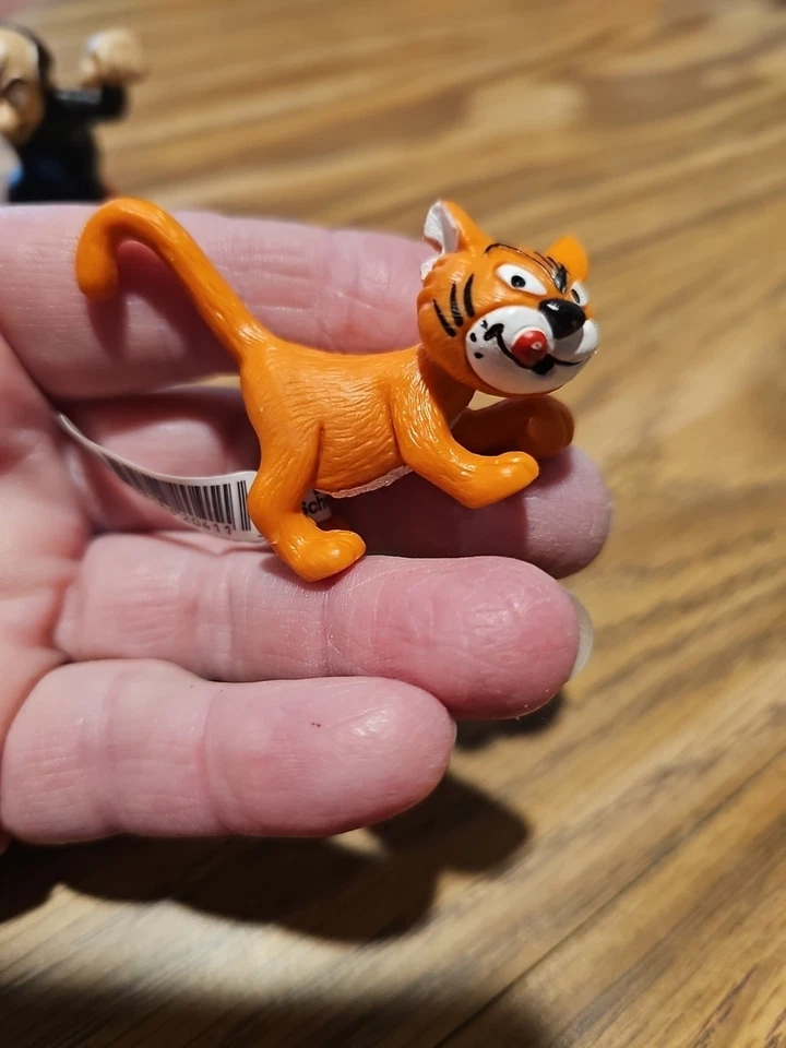 Figura de juguete de PVC Gargamel & Azreal Pitufo Schleich. El gato tiene etiqueta. Foto 4 de 4