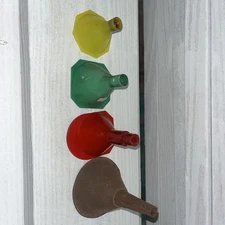 Lot Of 4 Gun Powder Funnels - Texan, RCBS, MTM , 1- Metal