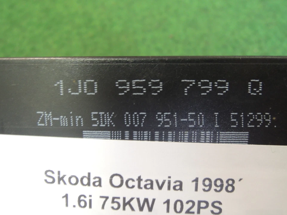 Centralina comfort Skoda Octavia I (1U2) 1.6I 75KW 102CV anno 1998 1J0959799Q - Immagine 4 di 4