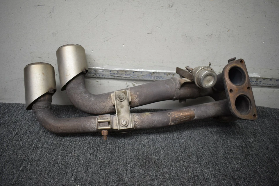 Tubo de escape Ferrari Scuderia fabricante original de fábrica Foto 4 de 4