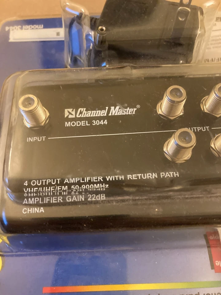 Channel Master 4-Set Indoor Distribution Amplifier Model 3044 w Return Path - Image 3 of 4