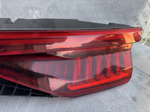 2019-2023 Audi Q8 SQ8 Taillight Center Tail Lamp Oem Original 4M8945095N - Picture 5 of 13