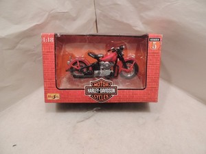 Motorcycle Maisto 1:18 HD 1948 FL Panhead, diecast/plastic, (#31360)
