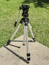 BOGEN MANFROTTO 3021  CAMERA TRIPOD w/  3063 HEAD *MADE IN ITALY* Fluid Head