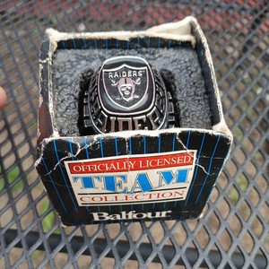 OAKLAND RADIES COLLECTION