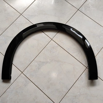 Original Peugeot 208 Kotflügel Radlauf Zierleiste vorne rechts 9844358880 - Bild 1 von 4