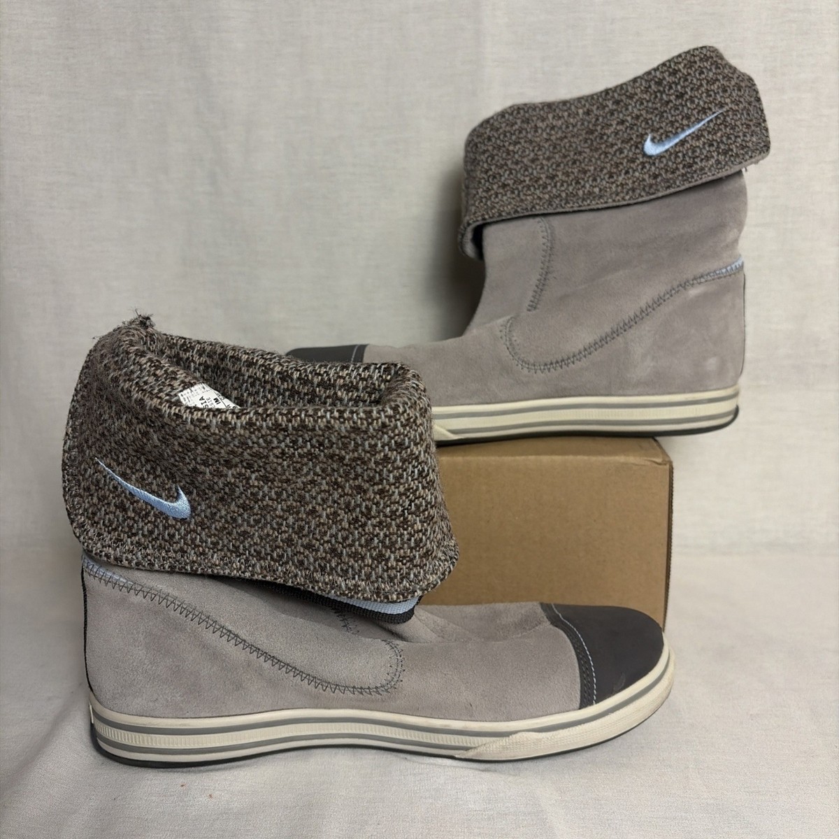 Rare Women's Nike Glencoe Suede Fold-over Ankle Boots Size 8 | Casual Slouchy View 2