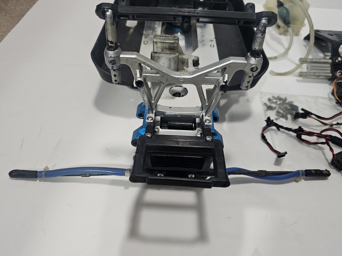 Thunder Tiger MTA4 S28 Nitro Monster Truck Chassis & Extra Parts