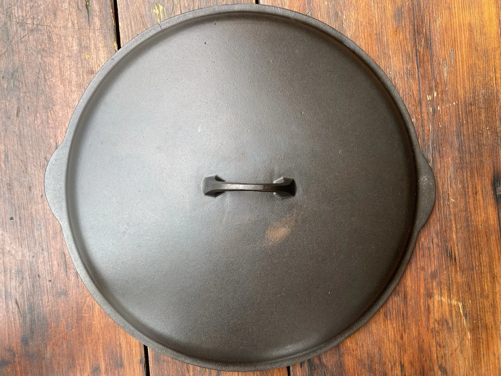 Griswold Cast Iron #14 Smooth Top Skillet Lid