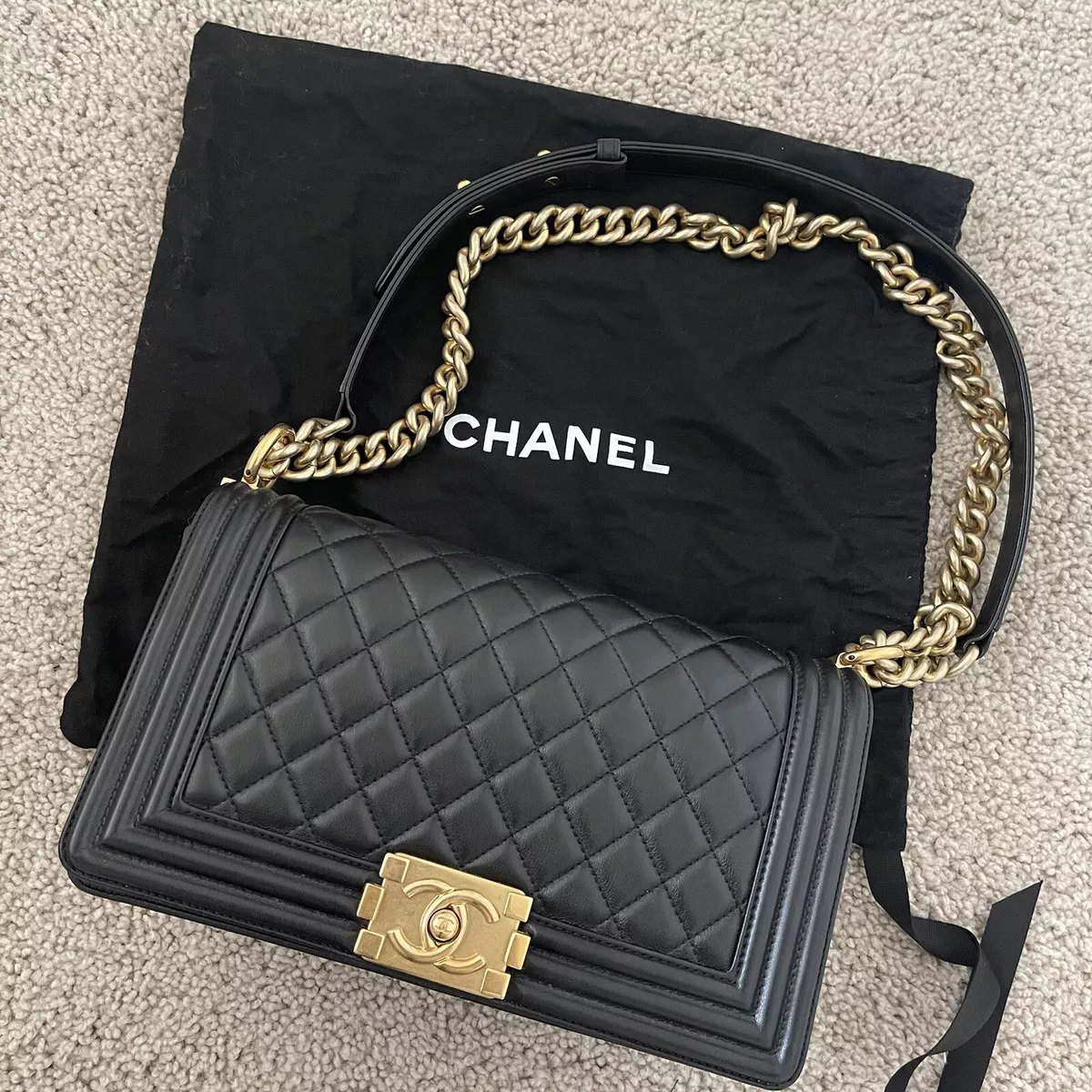 Pre-owned Authentic Chanel Le Boy Black Calfskin Old Medium Gold Chain