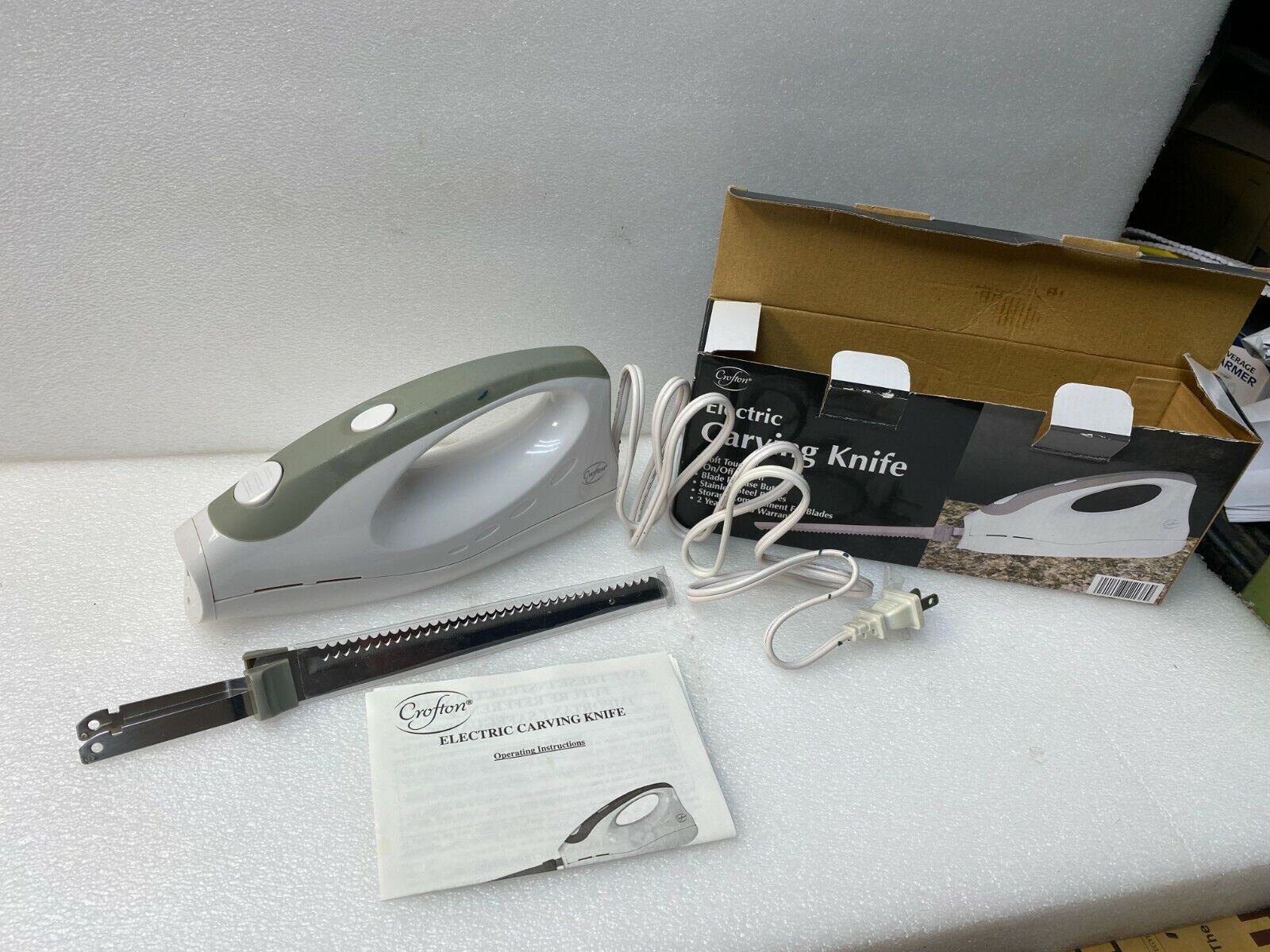 Crofton White Electric Carving Max 70% OFF Max 67% OFF Stainless Knife Steel Blades