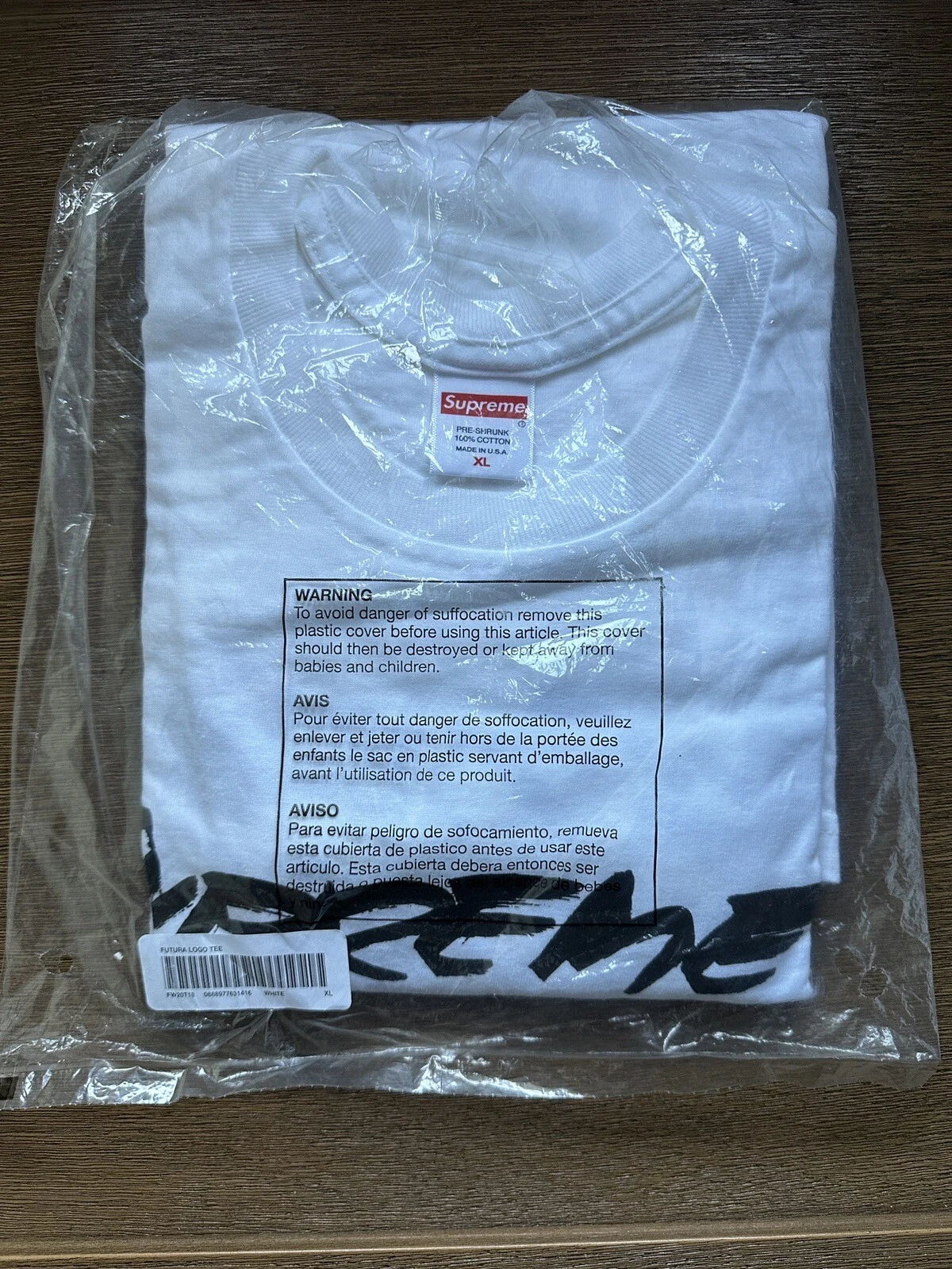 Tee Supreme Futura SS22