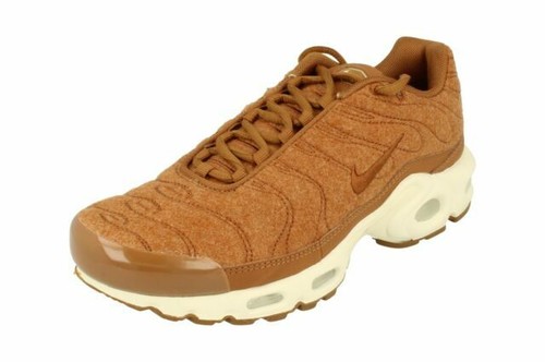 tan air max plus