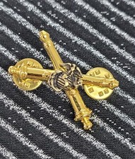 US Marine Corp Field Artillery Pin Badge EGA Military Collar Hat Insignia USMC