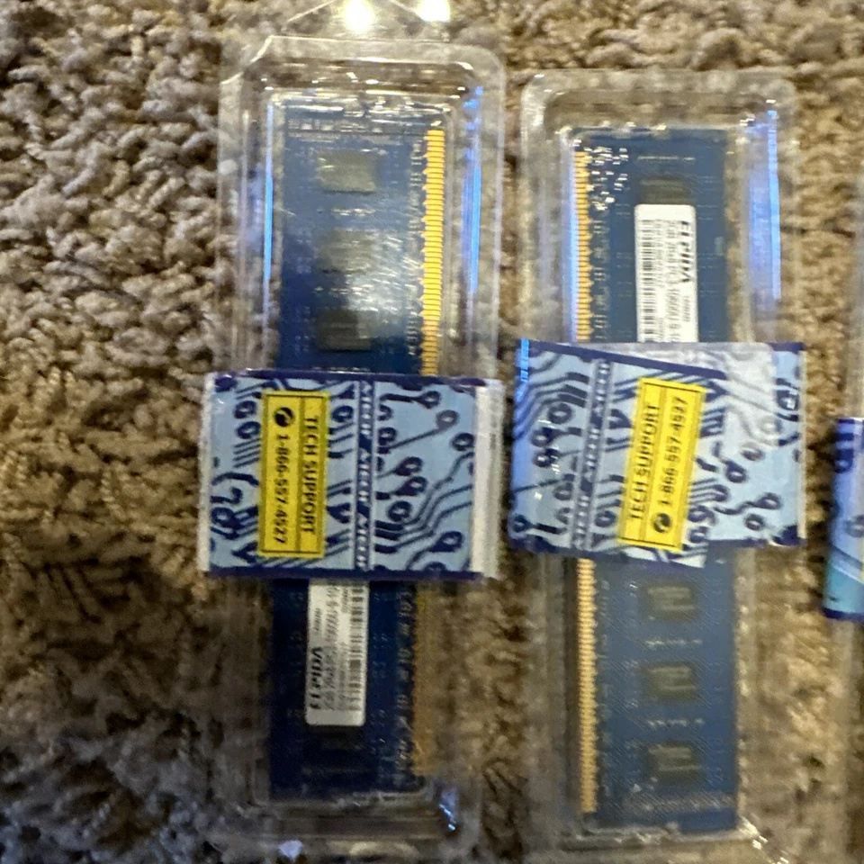 Elpida 2GB Memory RAM 2Rx8 PC3-10600U-9-10-B0 EBJ21UE8BDF0-DJ-F (5 SIMM MODULES) - Image 2 of 4