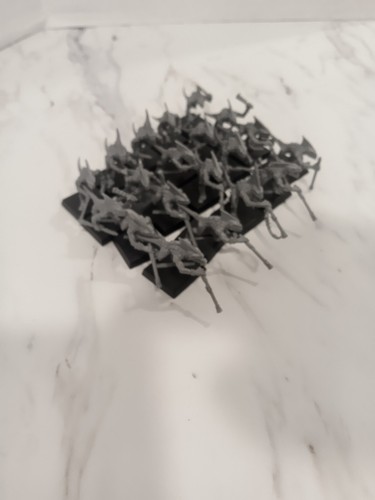 Warhammer Fantasy Lizardmen Army Skinks With Blowguns x20 - Plastic - Picture 2 of 3
