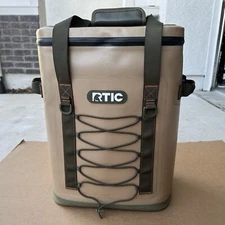 RTIC Backpack Cooler 36 Can, Insulated Portable Soft Cooler Bag Waterproof *READ