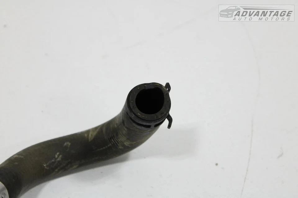 Turbocompresor motor Buick Envision 2021-2023 tubería de purga de agua OEM Foto 3 de 4