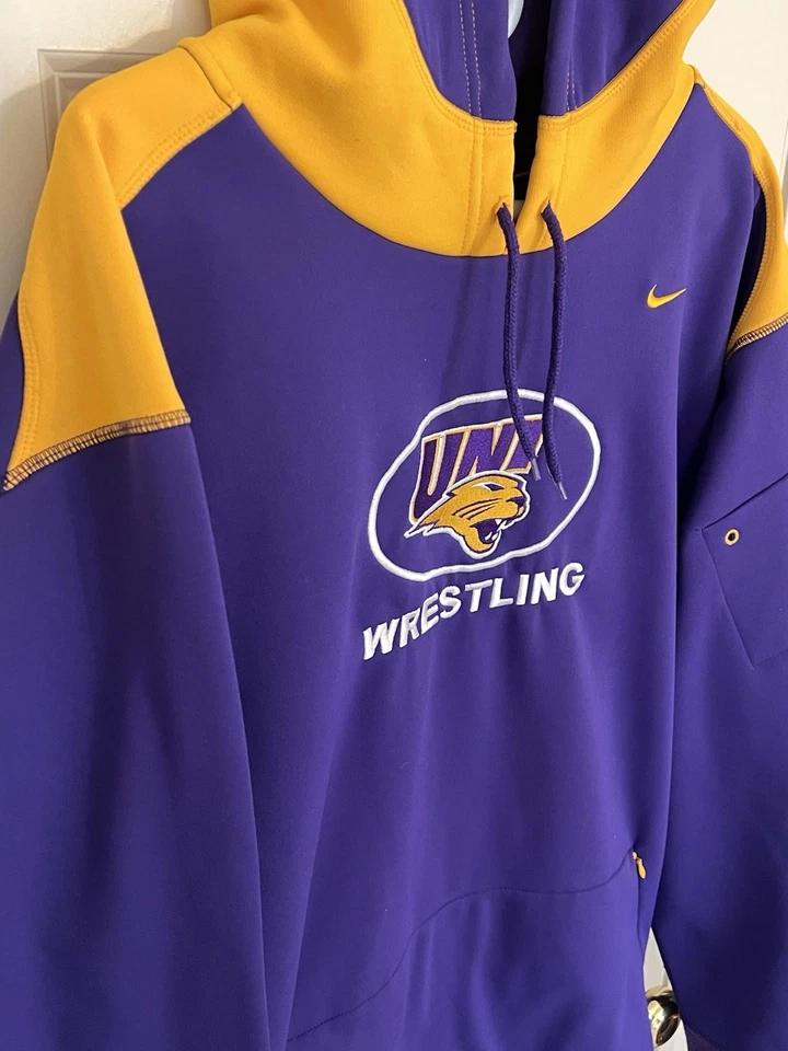 Vintage Northern Iowa Wrestling Sweatshirt Hoodie Nike Team EMBROIDERED XL Nice! - Image 2 of 4