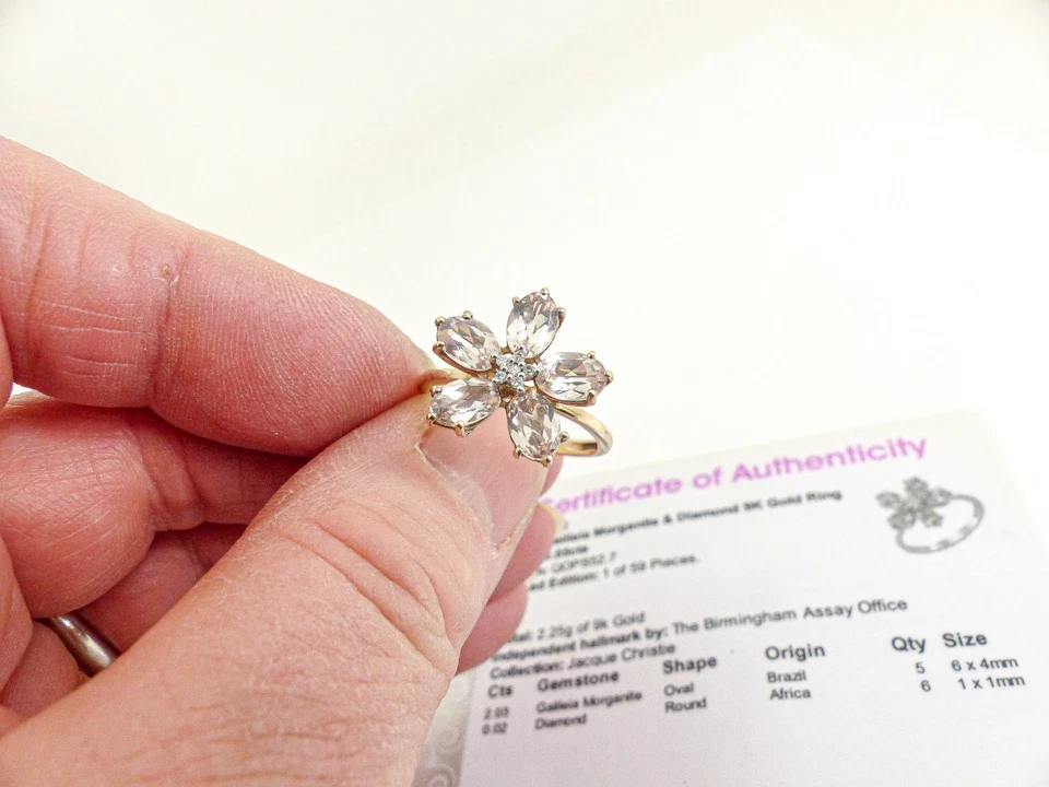 9ct Gold Morganite & Diamond Ring Cluster  Hallmarked Size N 1/2 with Gift Box - Image 4 of 4
