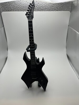 Stranger Things - Eddie's - BC Rich Warlock Mini Guitar - MINT