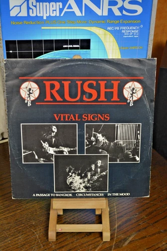 Rush Vital Signs  12" Uk Press Prog Rock 1ST PRESS/VITAL 12 STEREO/     F378