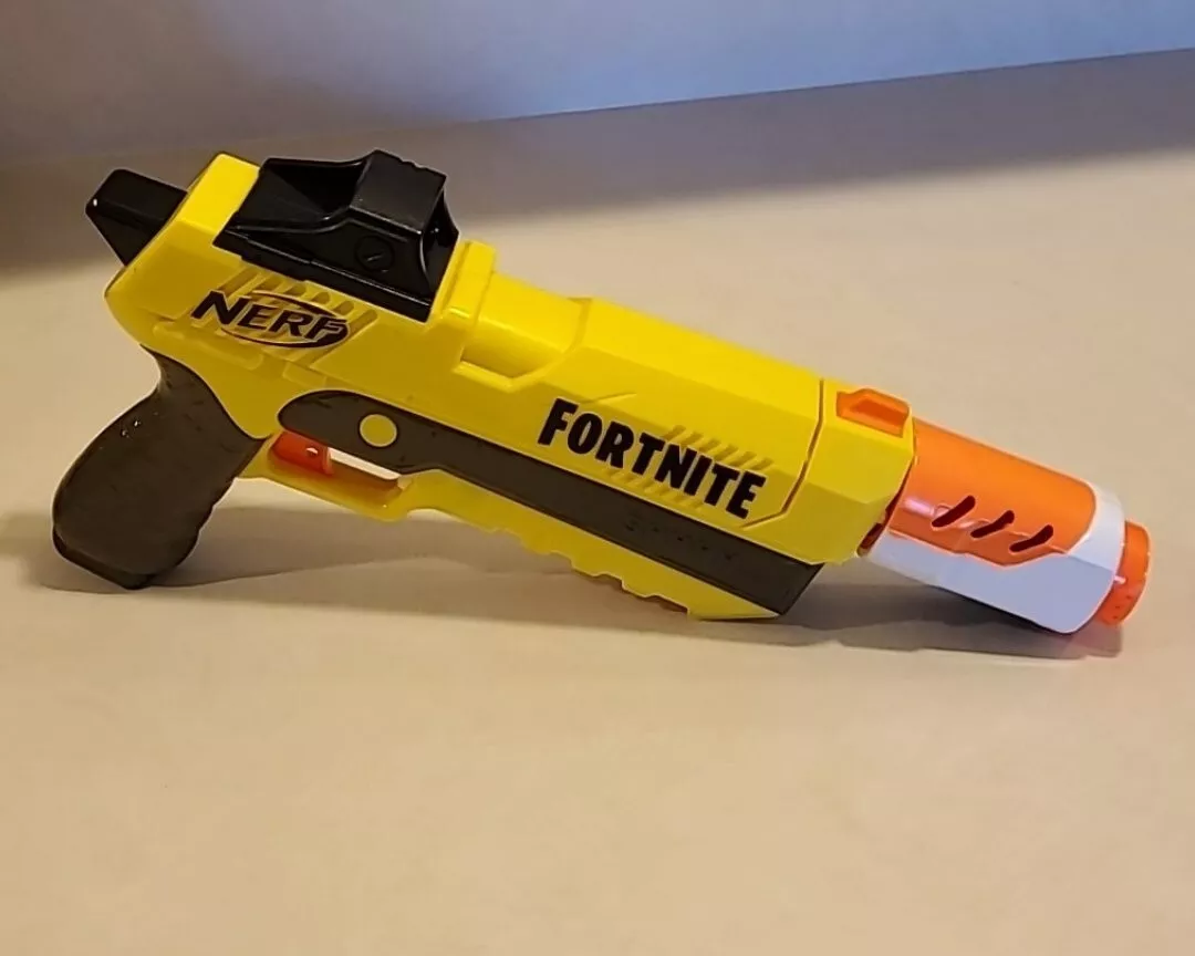 Fortnite SHHHH Nerf Gun. Yellow. WORKS!! With detachable silencer Tested